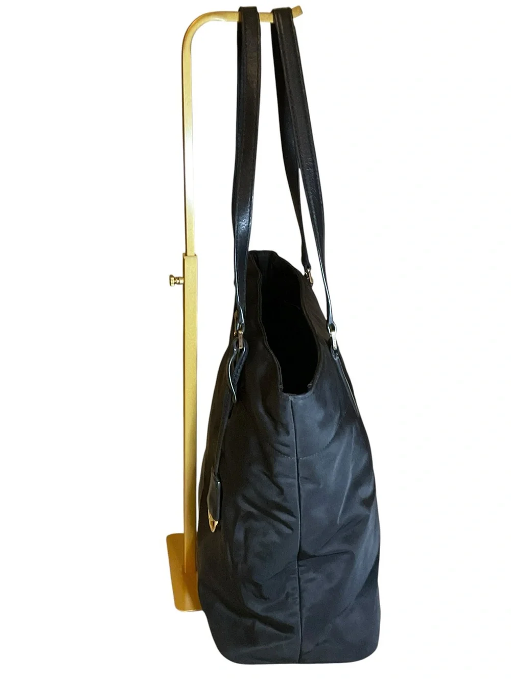 Michael Kors Morgan Black Tote with Gold Logo Charm - Picture 3 of 9